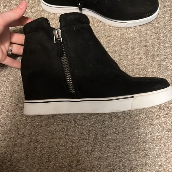 Womans Black Wedges 9 - Picture 3 of 5